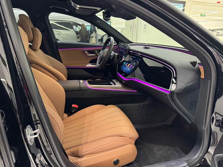 Mercedes-Benz E-Class 2024 E 300 L Luxury — фото 5
