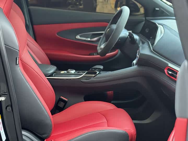 Changan UNI-T 2020 1.5 T Premium — фото 10