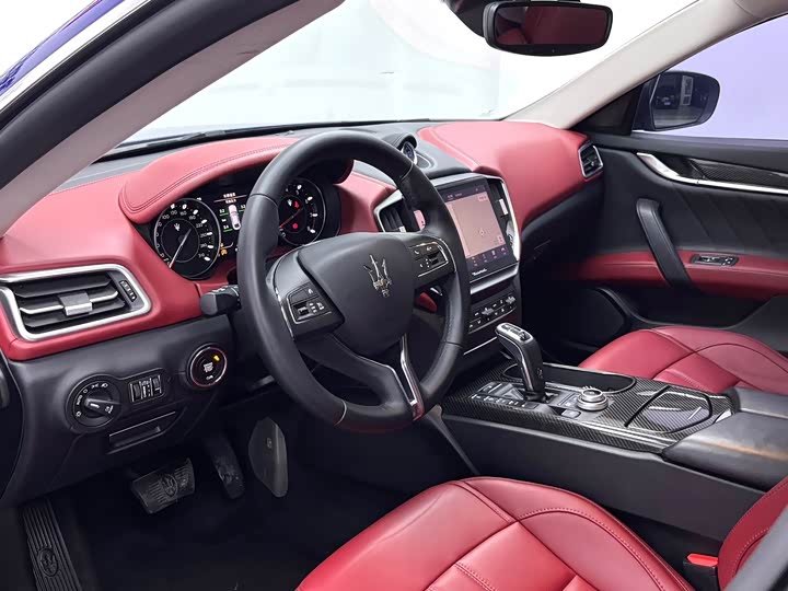 Maserati Ghibli 2021 3.0 T Gran Sport — фото 4
