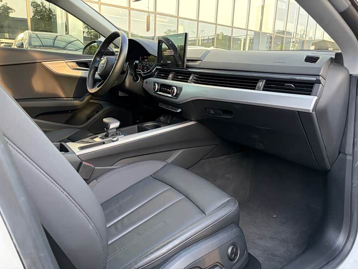 Audi A5 Sportback 40 TFSI — фото 14