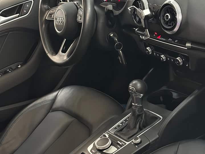 Audi A3 2020 Sportback 35 TFSI VI — фото 22