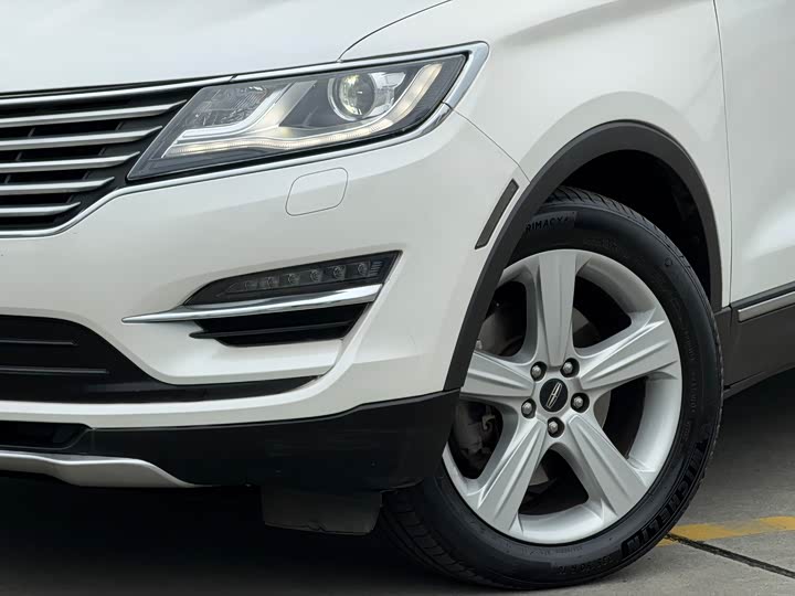 Lincoln MKC 2017 2.0 T 2 WD — фото 4