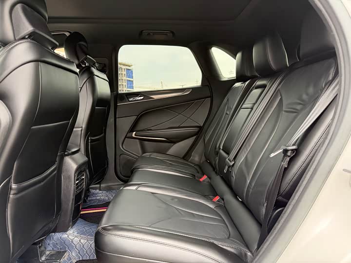 Lincoln MKC 2017 2.0 T 2 WD — фото 9