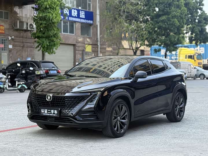 Changan UNI-T 2020 1.5 T Premium — фото 1