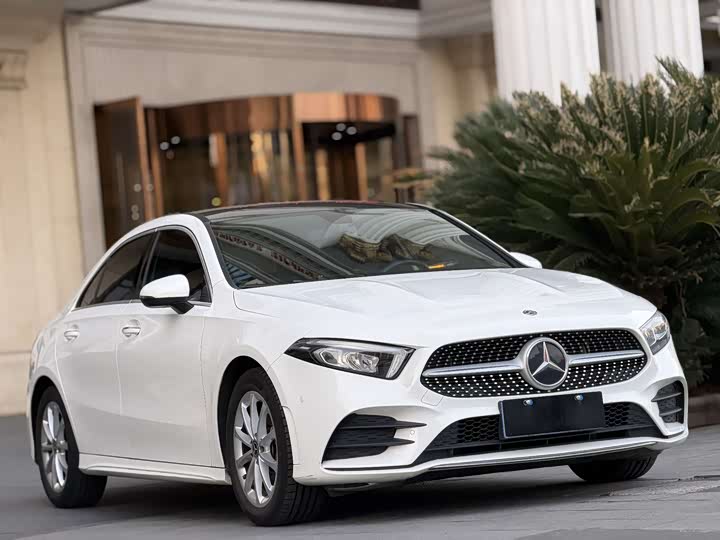 Mercedes-Benz A-Class 2020 A 200 L — фото 3