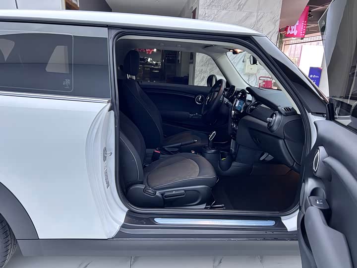 MINI Hatch — фото 10