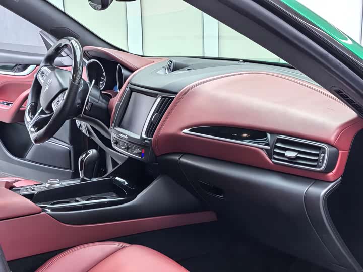 Maserati Levante 2016 3.0 T Standard — фото 11