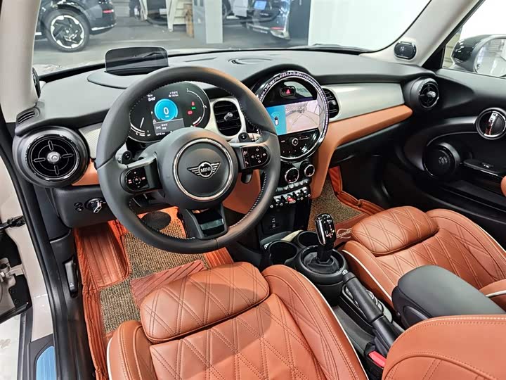 MINI Hatch — фото 12