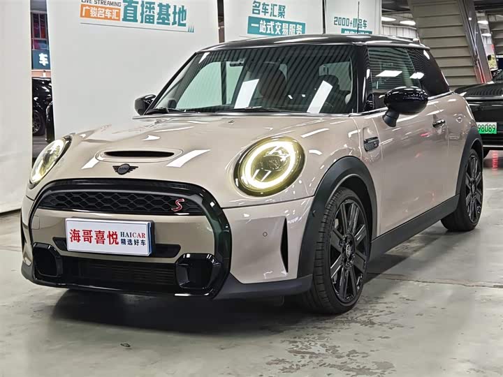 MINI Hatch — фото 1