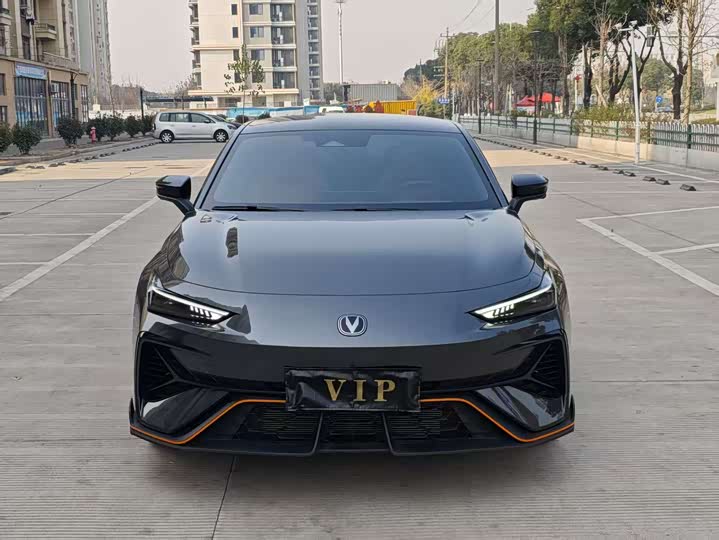 Changan UNI-V 2025 2.0 T — фото 2