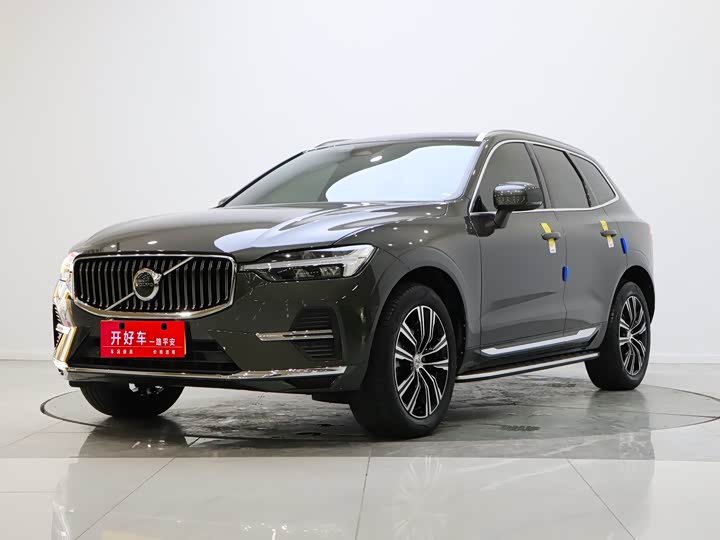 Volvo XC60 2022 B 5 4 WD — фото 2