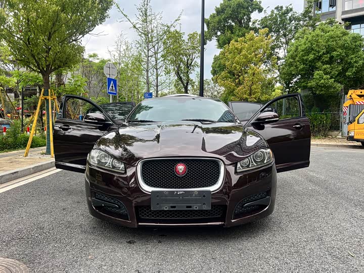 Jaguar XF 2015 XF 3.0 SC R-Sport — фото 24