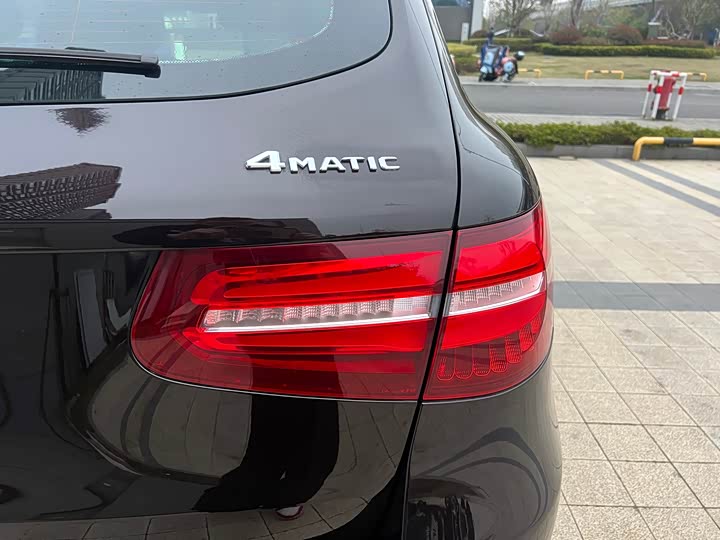 Mercedes-Benz GLC 2019 GLC 260 L 4 MATIC — фото 11