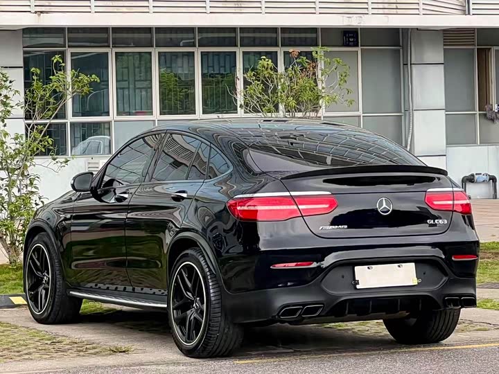 Mercedes-Benz GLC 2018 AMG GLC 63 4 MATIC+ SUV — фото 6
