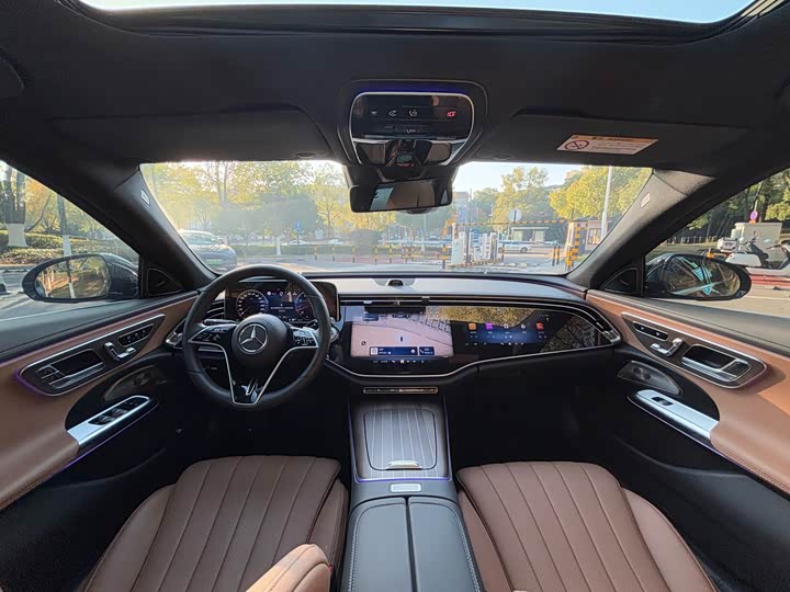 Mercedes-Benz E-Class 2025 E 300 L Luxury — фото 6