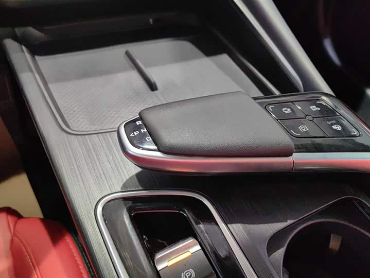 Changan UNI-T 2020 1.5 T Flagship — фото 16