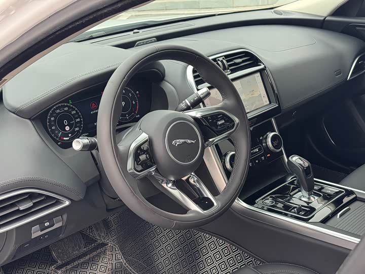 Jaguar XEL 2021 2.0 T 250 PS S — фото 6
