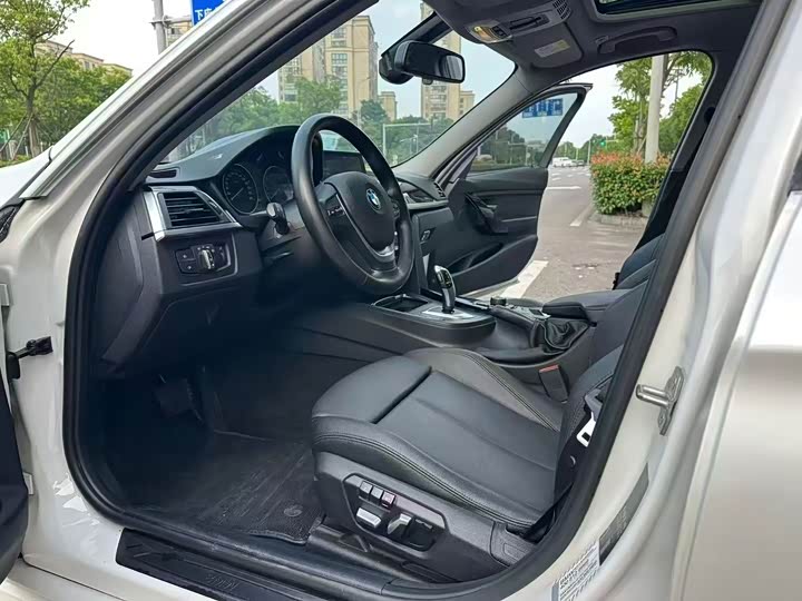BMW 3 Series 320Li стиль — фото 4
