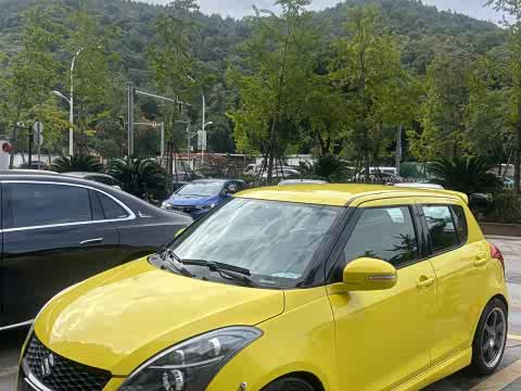 Suzuki Swift — фото 6