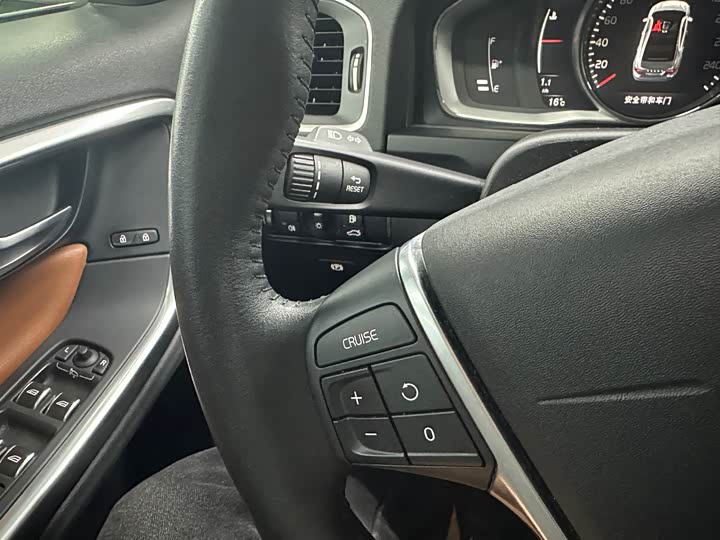 Volvo S60 2017 S 60 L T 5 — фото 13