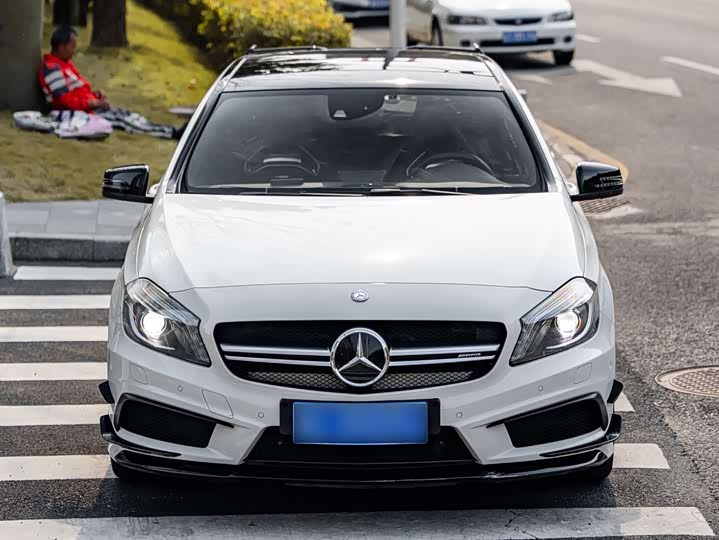 Mercedes-Benz A-Class AMG 2014 AMG A 45 4 MATIC — фото 2