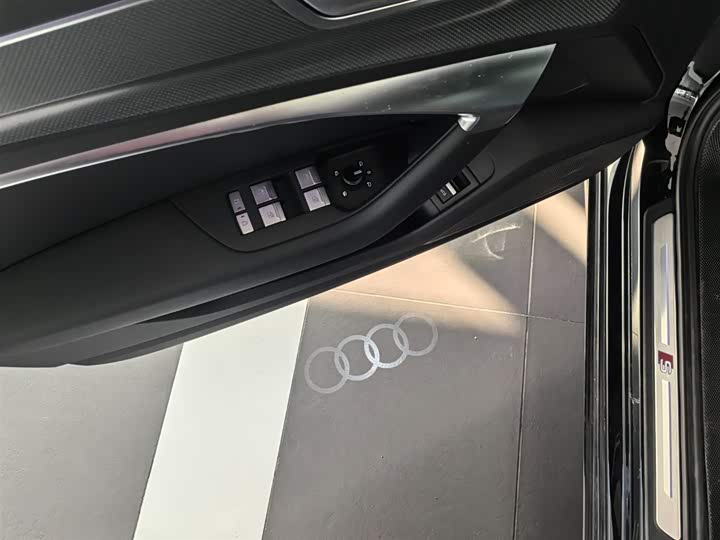 Audi A6L 2023 45 TFSI — фото 12