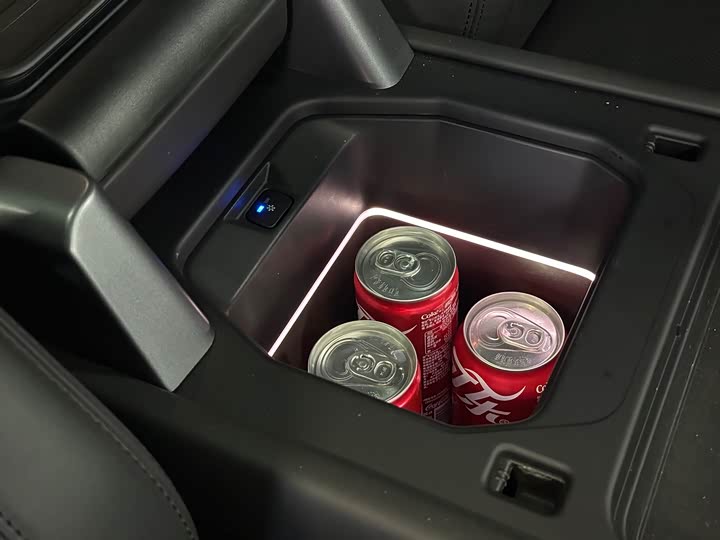 Land Rover Defender — фото 15