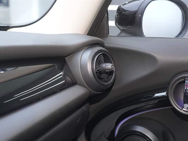 MINI Hatch — фото 16
