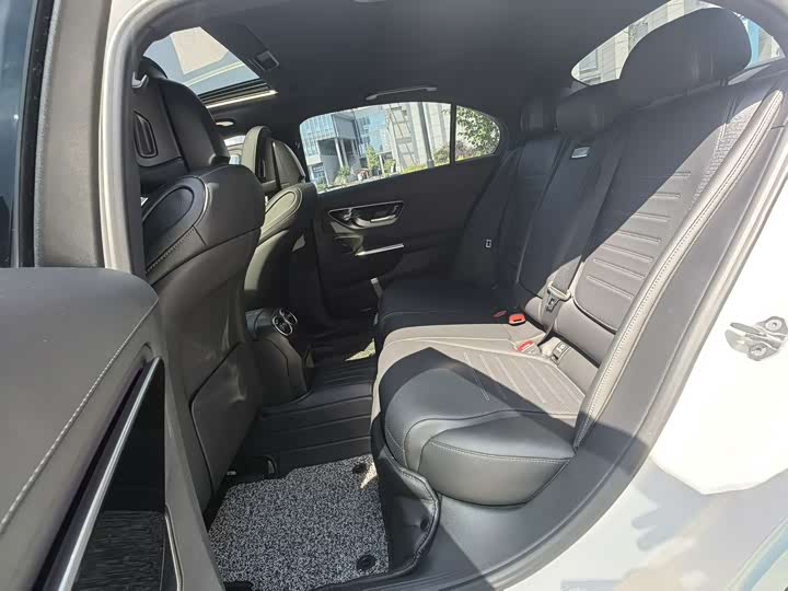 Mercedes-Benz C-Class 2022 C 200 L — фото 11