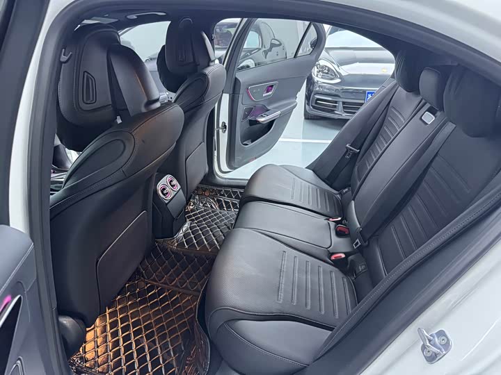 Mercedes-Benz C-Class 2024 C 260 L — фото 12