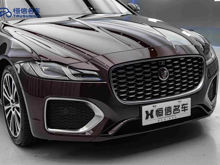 Jaguar XFL 2021 XFL 2.0 T P 250 2 WD — фото 9