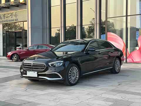 Mercedes-Benz E-Class 2022 E 300 L Luxury — фото 34