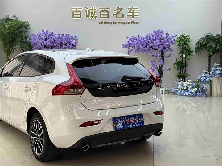 Volvo V40 2017 T 3 — фото 8