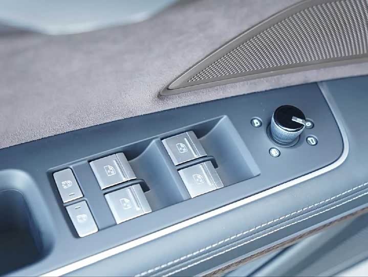Audi A8 2024 A 8 L 55 TFSI quattro Flagship — фото 20