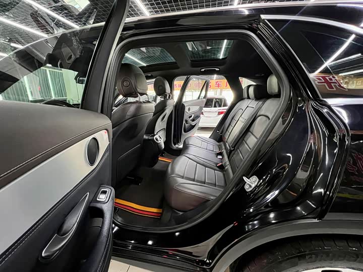 Mercedes-Benz GLC 2017 GLC 200 4 MATIC — фото 13