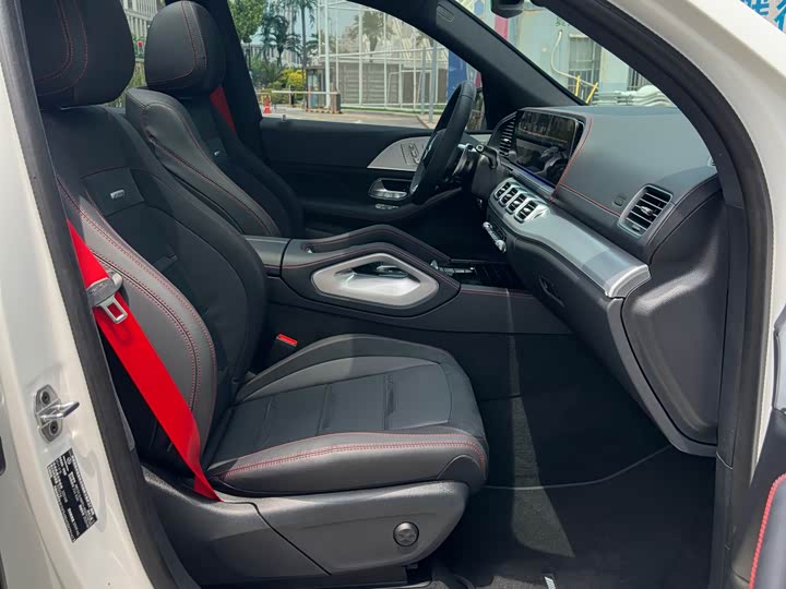 Mercedes-Benz GLE 2025 AMG GLE 53 4 MATIC+ — фото 13