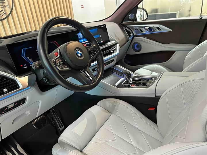 BMW XM 2023 Base — фото 6