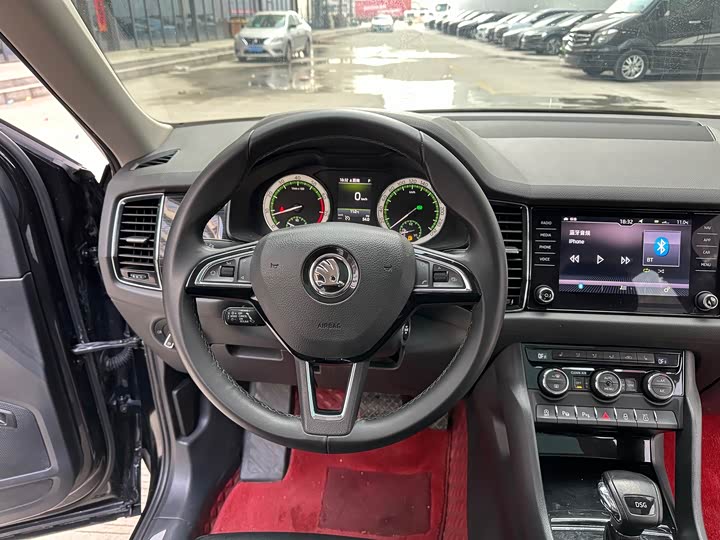 Skoda Kodiaq — фото 10
