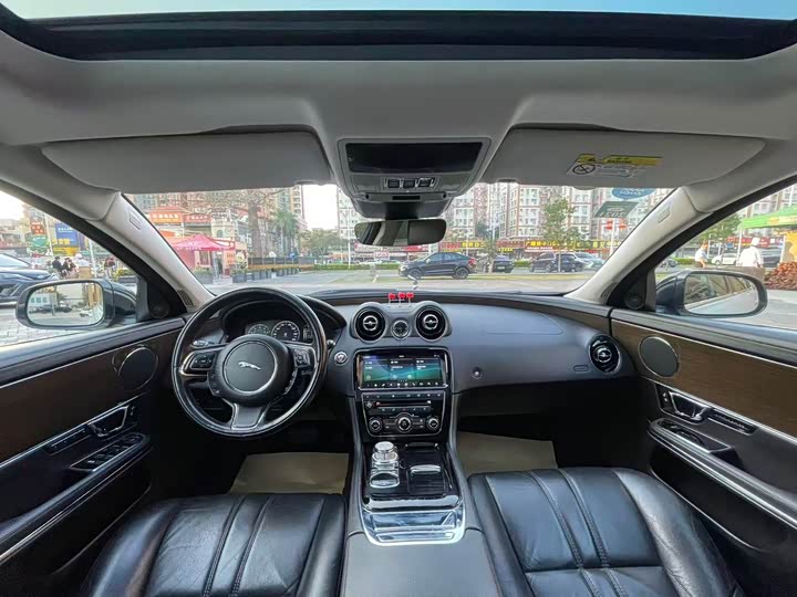 Jaguar XJ 2018 XJL 3.0 SC 2 WD — фото 12