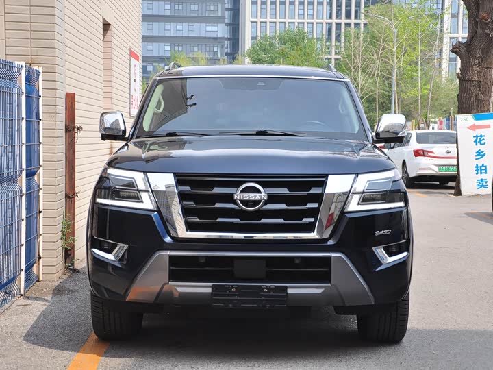 Nissan Patrol — фото 2