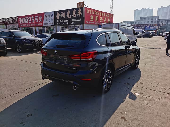 BMW X1 2021 s Drive 25 Li Leading — фото 8