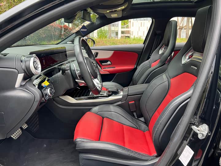 Mercedes-Benz A-Class 2020 AMG A 35 4 MATIC — фото 10