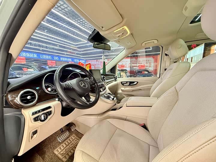Mercedes-Benz V-Class 2016 V 260 L — фото 7