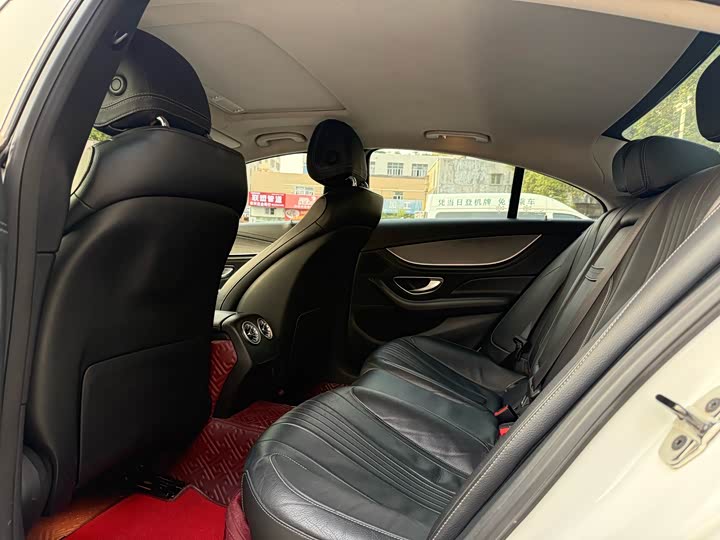 Mercedes-Benz CLS 2020 CLS 300 — фото 6