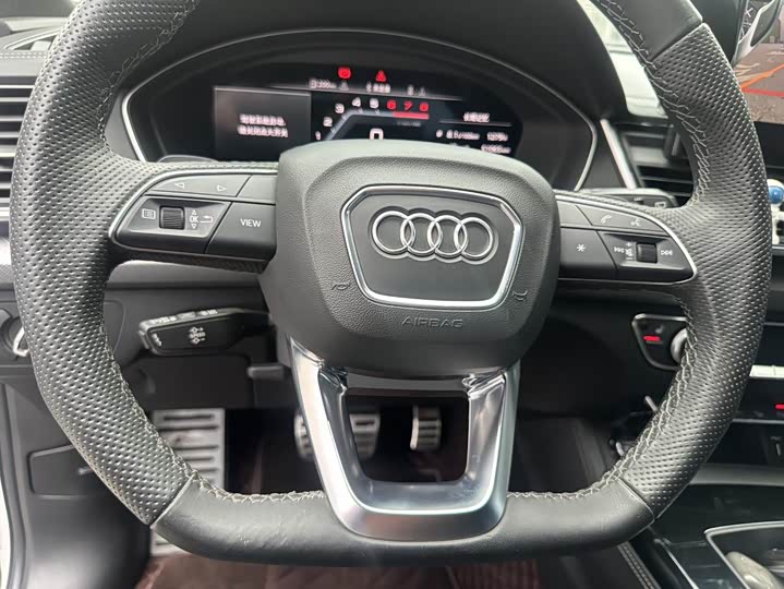 Audi Q5L Sportback 2021 40 TFSI Luxury — фото 12