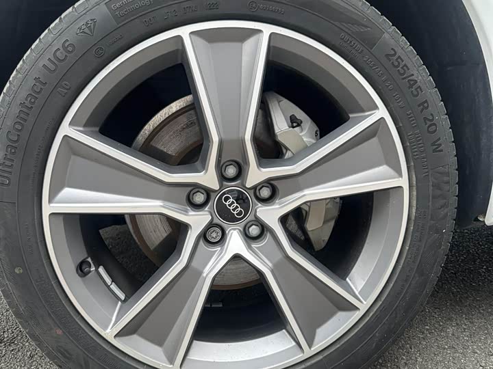 Audi Q5L Sportback 2021 40 TFSI Luxury — фото 9