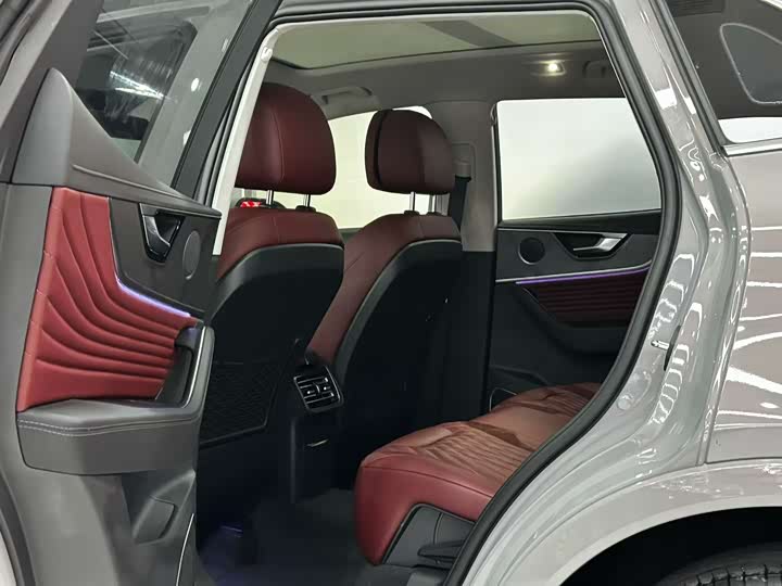 Hongqi HS5 2023 2.0 T Pro — фото 6