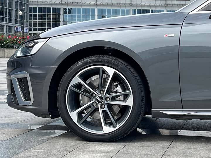 Audi A4L 2022 40 TFSI — фото 7