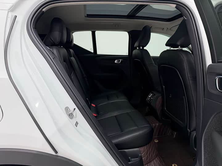 Volvo XC40 2022 T 4 WD — фото 20