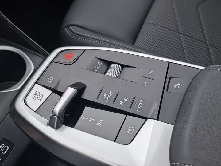 BMW X1 2025 s Drive 25 Li X — фото 15